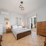 Villa Stunning Views Karavados