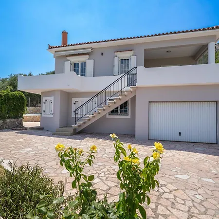 Stunning Views Villa Karavádosz