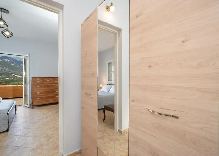 Villa Stunning Views