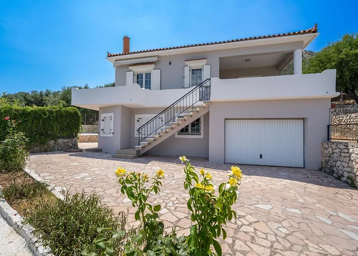 Stunning Views Villa Karavádosz