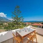 Stunning Views Vila Karavádhos